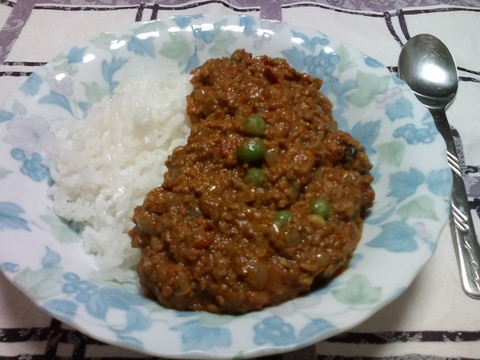 クリームチーズ入りキーマカレー